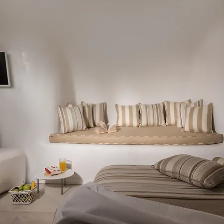 Elite Luxury Oia (Santorini)
