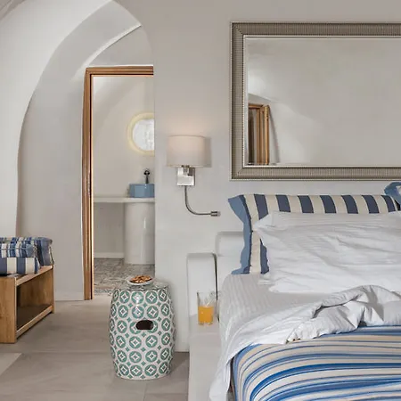 Elite Luxury Hotel Oia (Santorini)