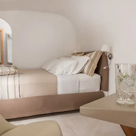 Elite Luxury Oia (Santorini)