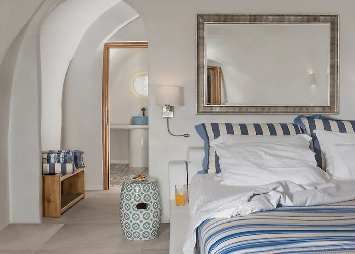 Elite Luxury Hotel Oia