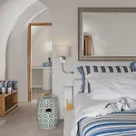 Elite Luxury Hotel Oia (Santorini)